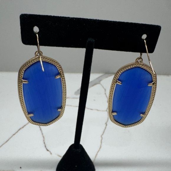 KENDRA SCOTT Elegant Blue and Gold Earrings - Picture 4 of 7